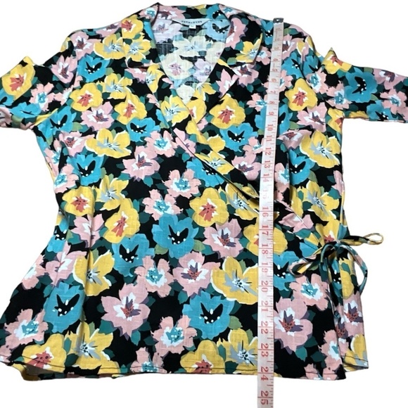 ANTHROPOLOGIE PEPALOVES Floral True Wrap Blouse Viscose / Linen Blend US Sz M - Picture 5 of 8